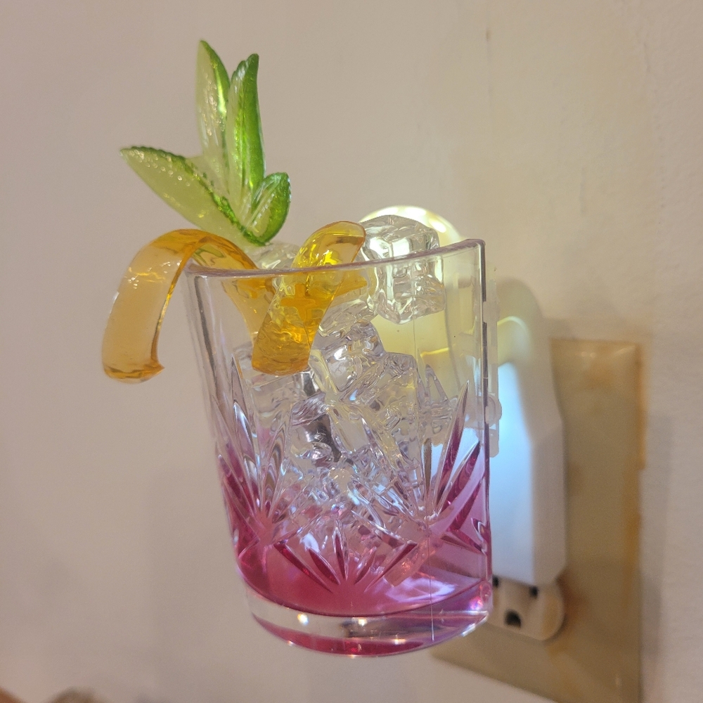 Wallflowers Plug In - Picture 3 of 10